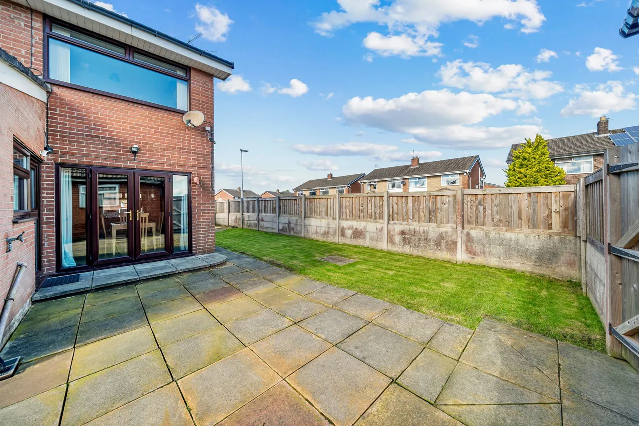 Magdalen Drive, Ashton-In-Makerfield, WN4, photo 24
