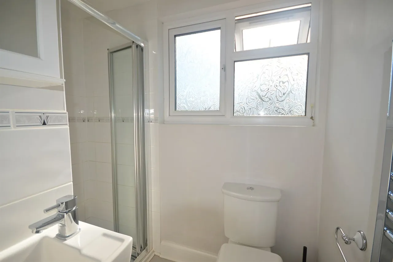 Thornden, Cowfold, RH13, photo 24