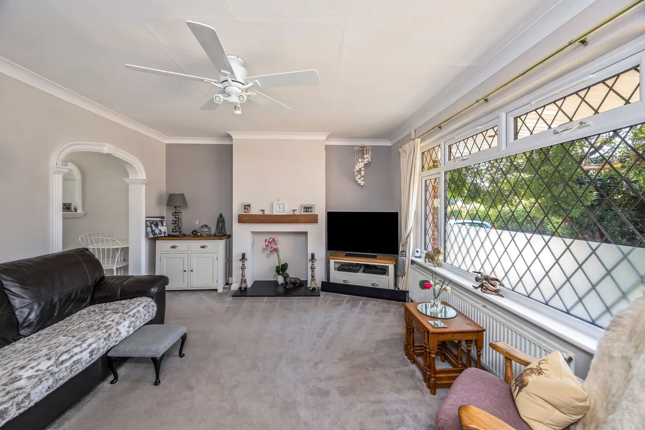 Thornden, Cowfold, RH13, photo 10