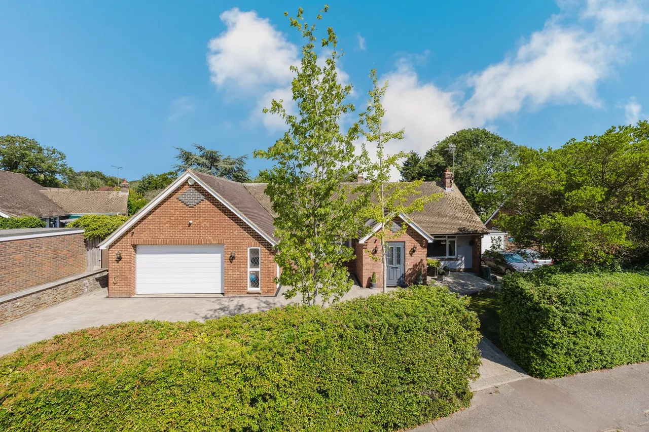 Thornden, Cowfold, RH13, photo 25