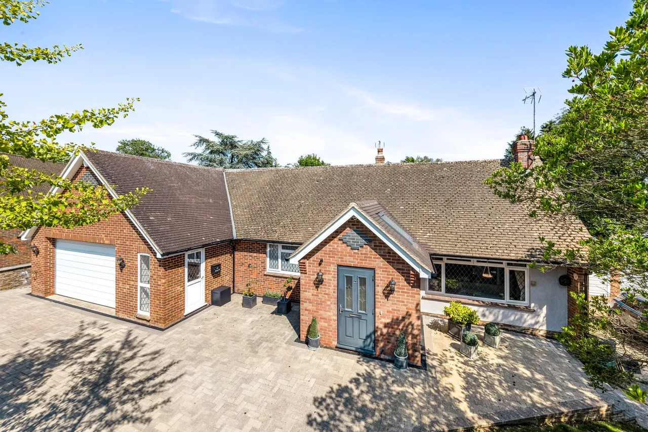 4 bed property for sale, Thornden, Cowfold, RH13