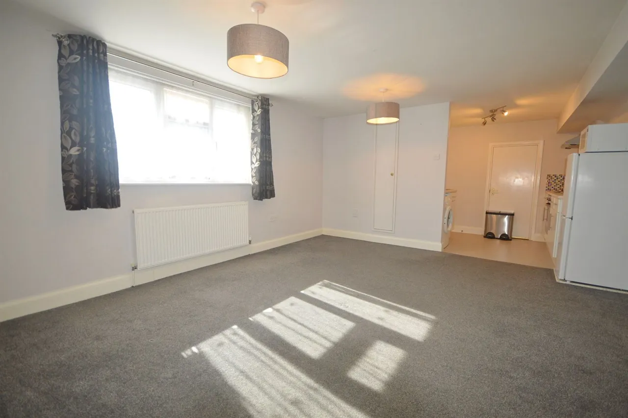 Thornden, Cowfold, RH13, photo 23