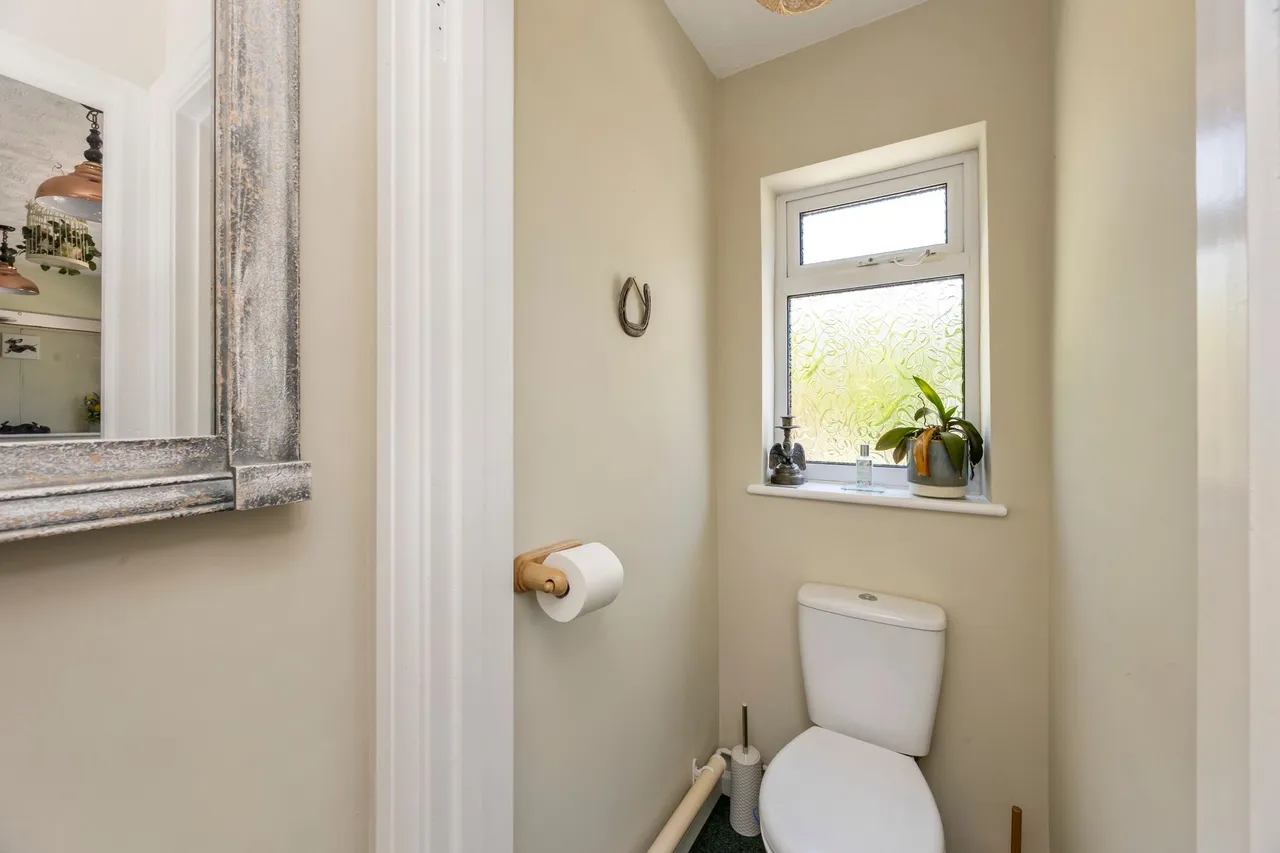 Thornden, Cowfold, RH13, photo 6