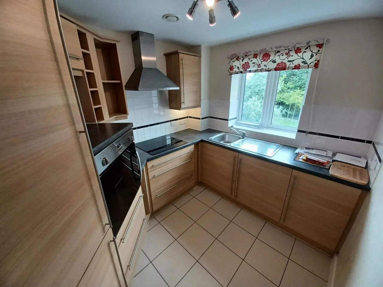 Squirrel Way, Leeds, LS17, photo 12