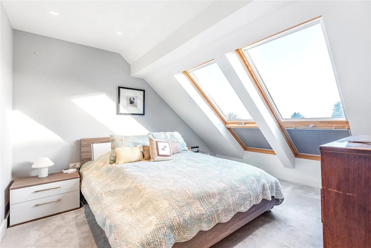 Wigton Lane, Alwoodley, LS17, photo 11