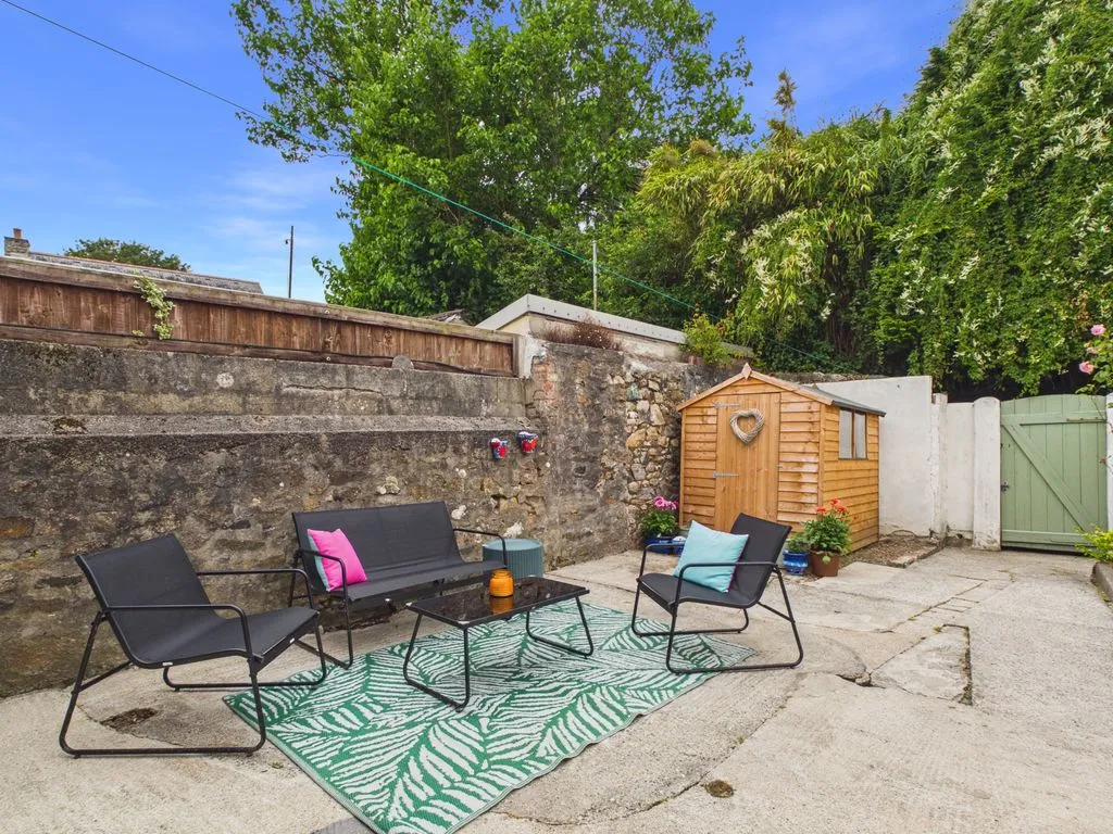 Woodland's Terrace Lanner, Redruth, photo 11