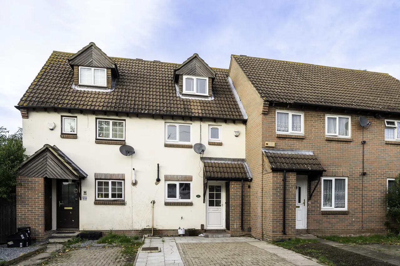 61 Jade Close, London, photo 8