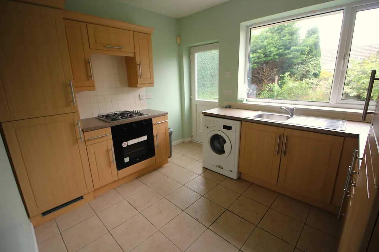 Vancouver Crescent, Blackburn, BB2, photo 4