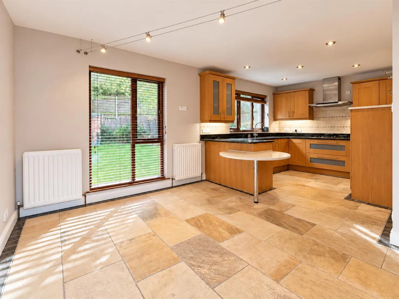 Curlew Crescent, Newtownards, BT23, photo 11