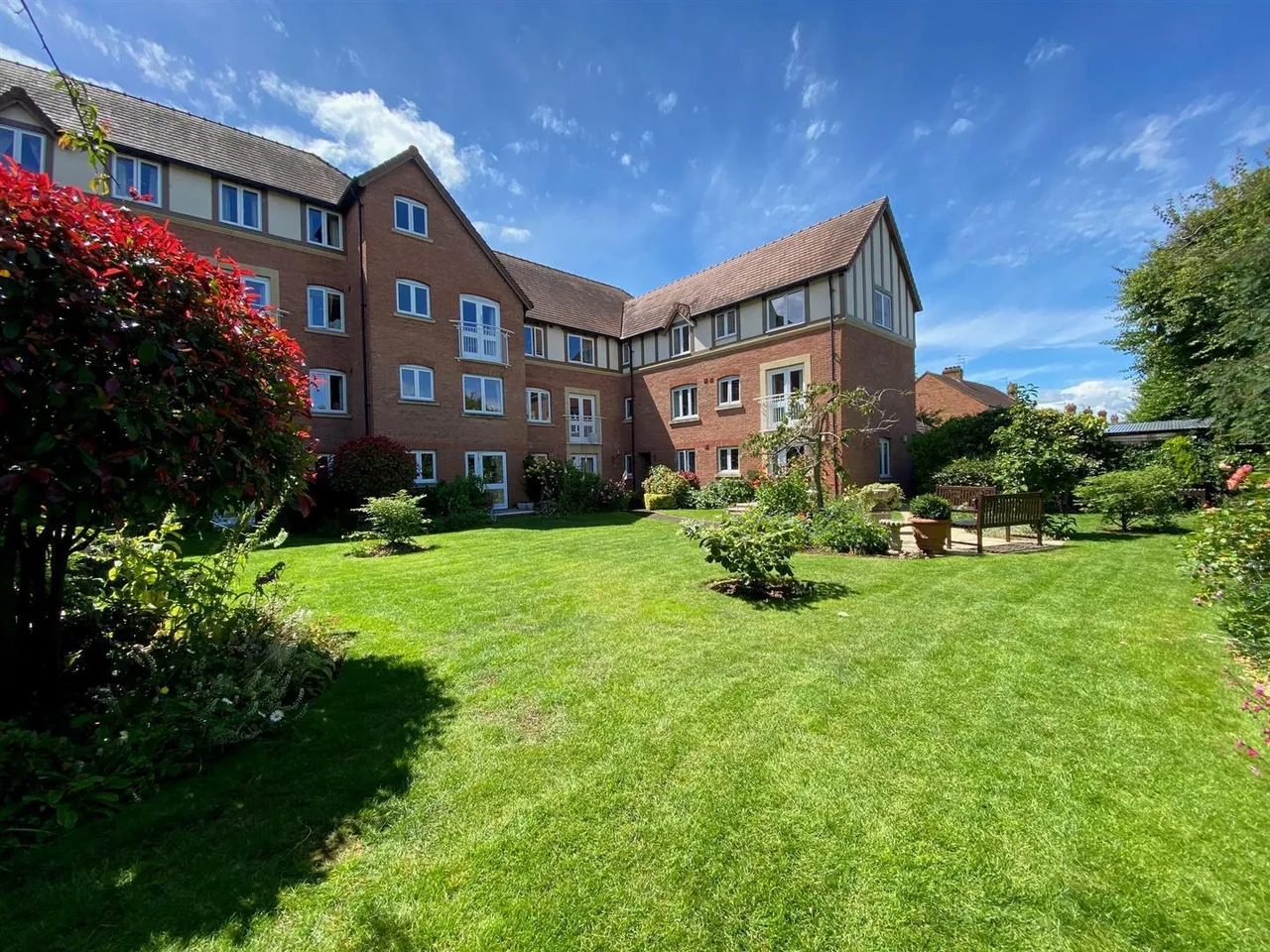 2 bed flat for sale, Worcester Road, Malvern, WR14