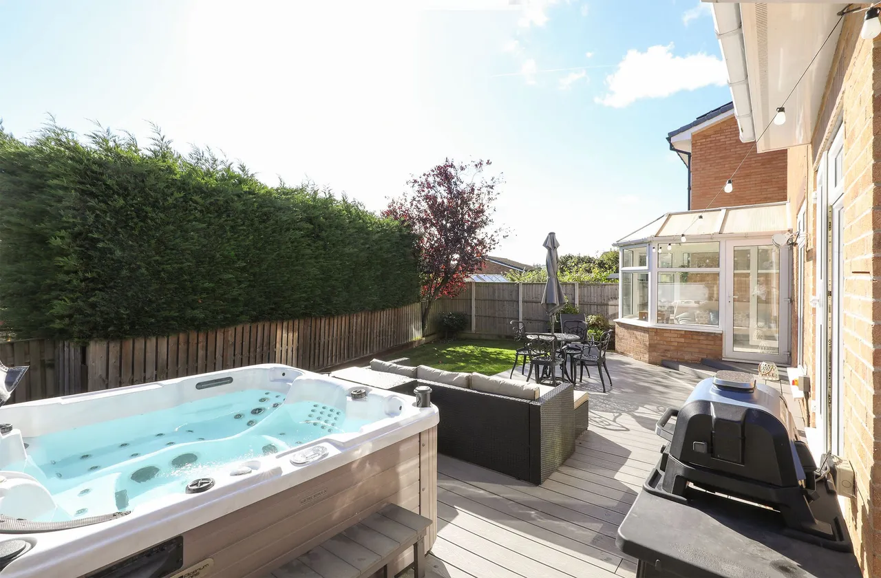 Wyvern Gardens, Sheffield, S17, photo 4