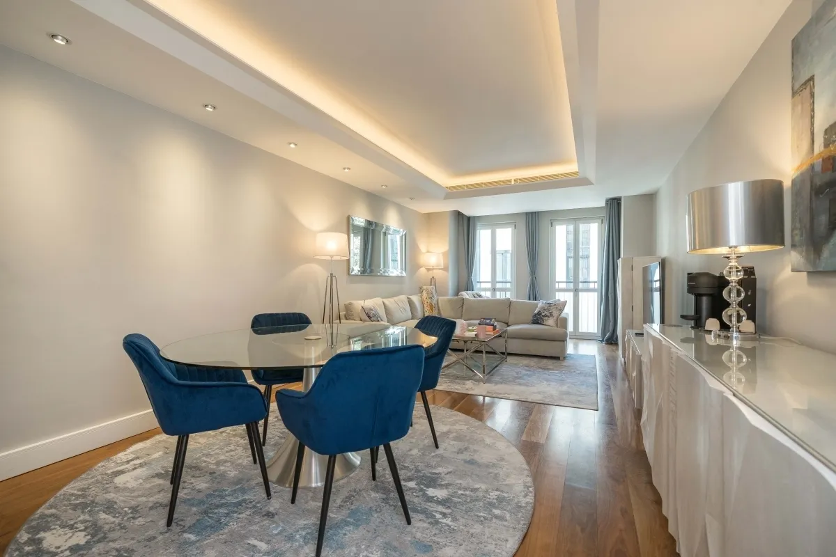 1 bed flat to rent — Lancelot Place Knightsbridge SW7