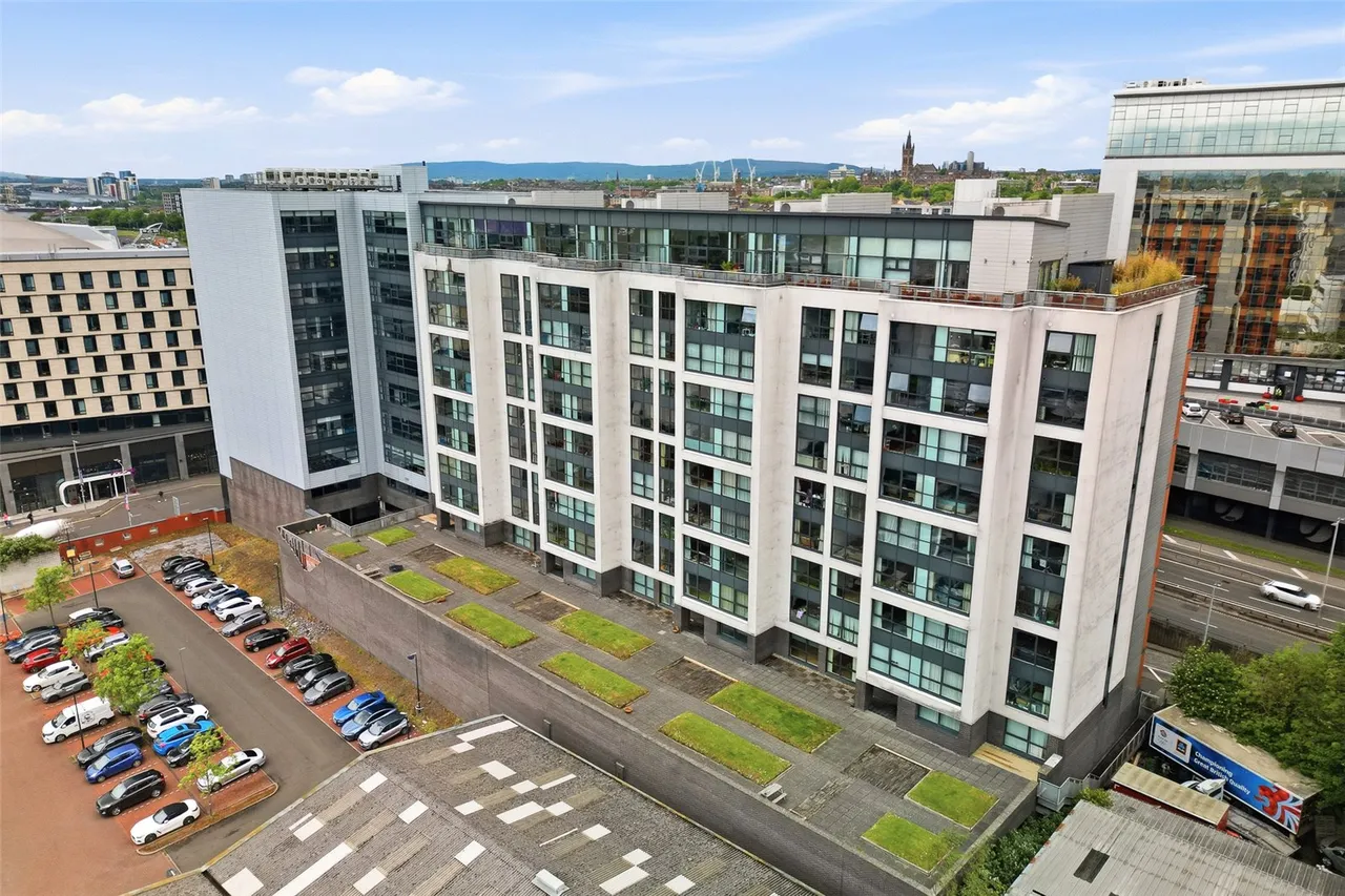 2 bed flat for sale, Stobcross Street, Glasgow, G3