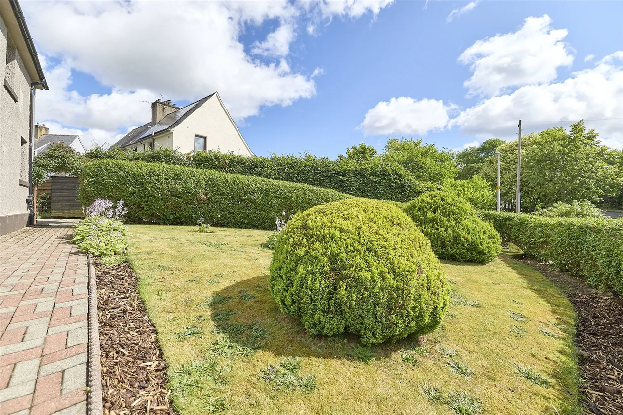 Cloverfield Gardens, Bucksburn, AB21, photo 17