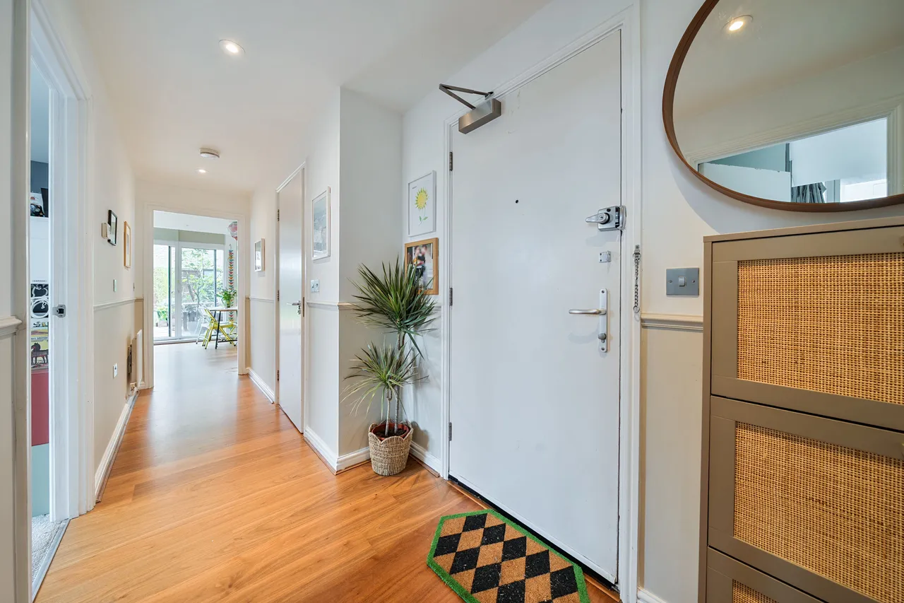 79 Roffo Court, Boundary Lane, London, photo 12