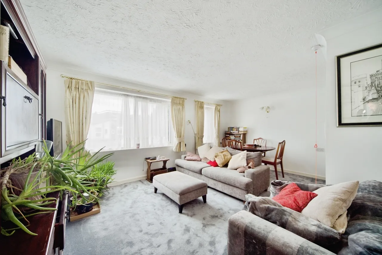 Friern Park, London, N12, photo 2