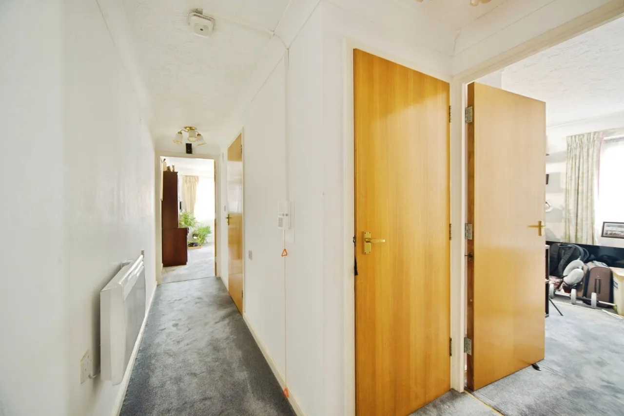 Friern Park, London, N12, photo 11