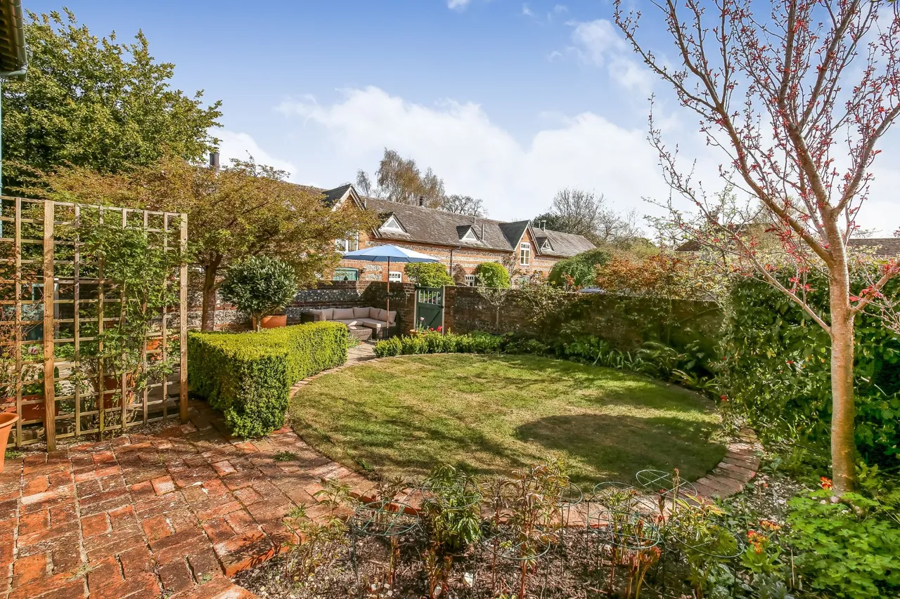 Bishopstone, Salisbury, Wiltshire, SP5 4AS, photo 11