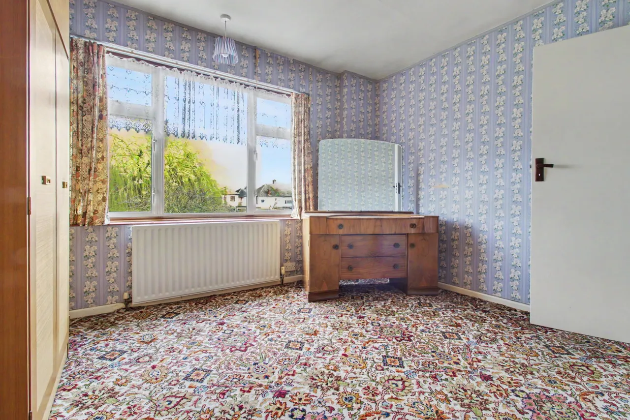 The Drive, Harold Wood, RM3, photo 16