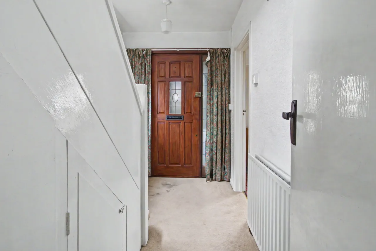 The Drive, Harold Wood, RM3, photo 5