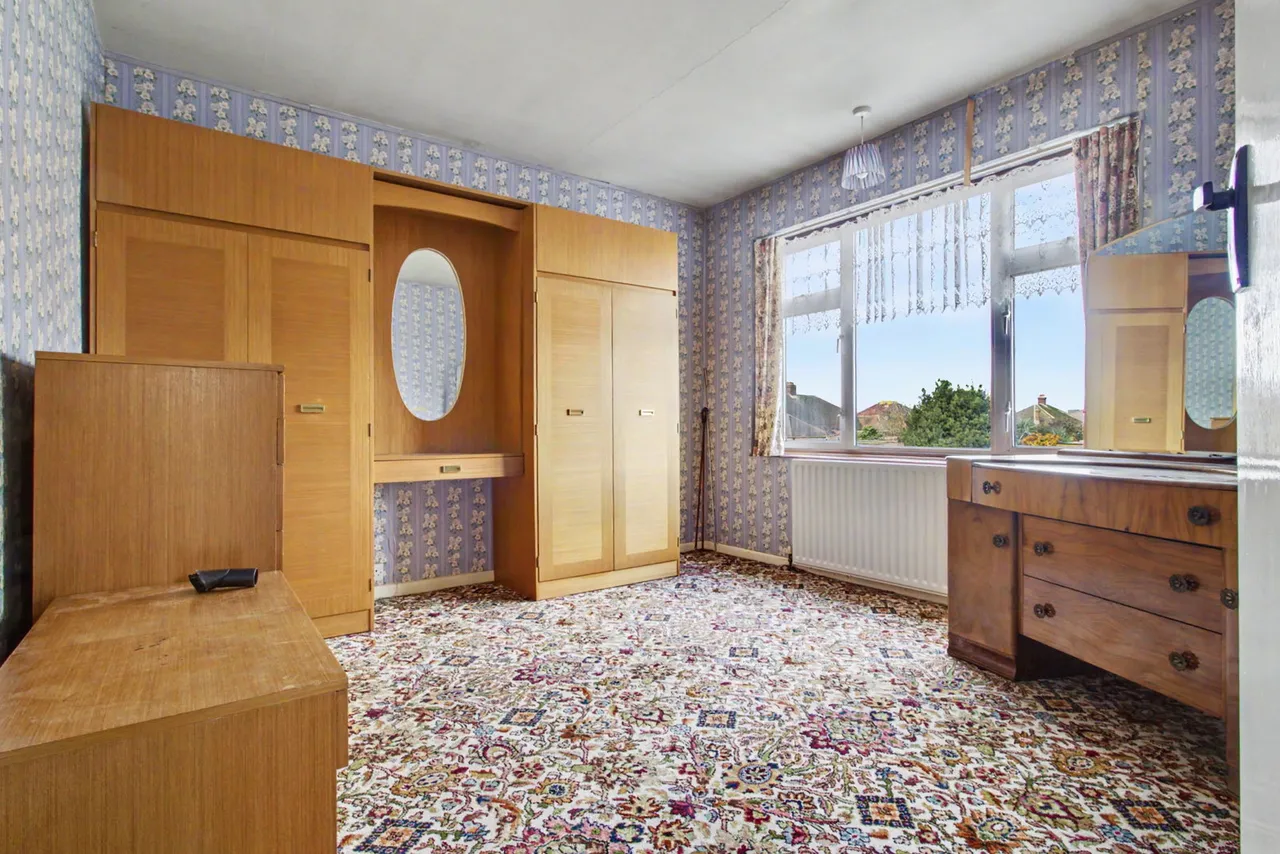The Drive, Harold Wood, RM3, photo 14