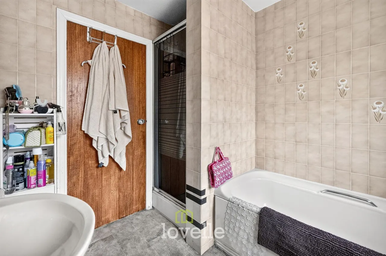 Carmen Crescent, Holton-Le-Clay, DN36, photo 17