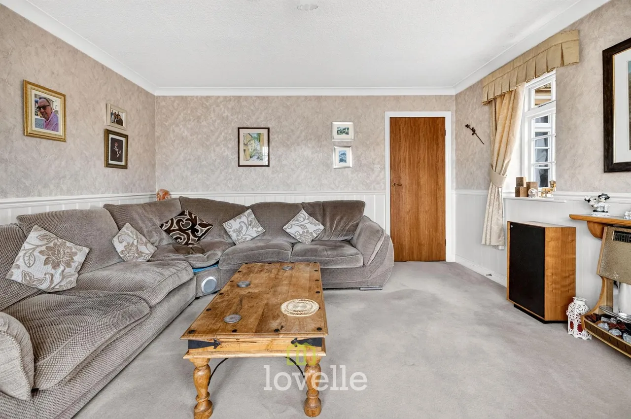 Carmen Crescent, Holton-Le-Clay, DN36, photo 11