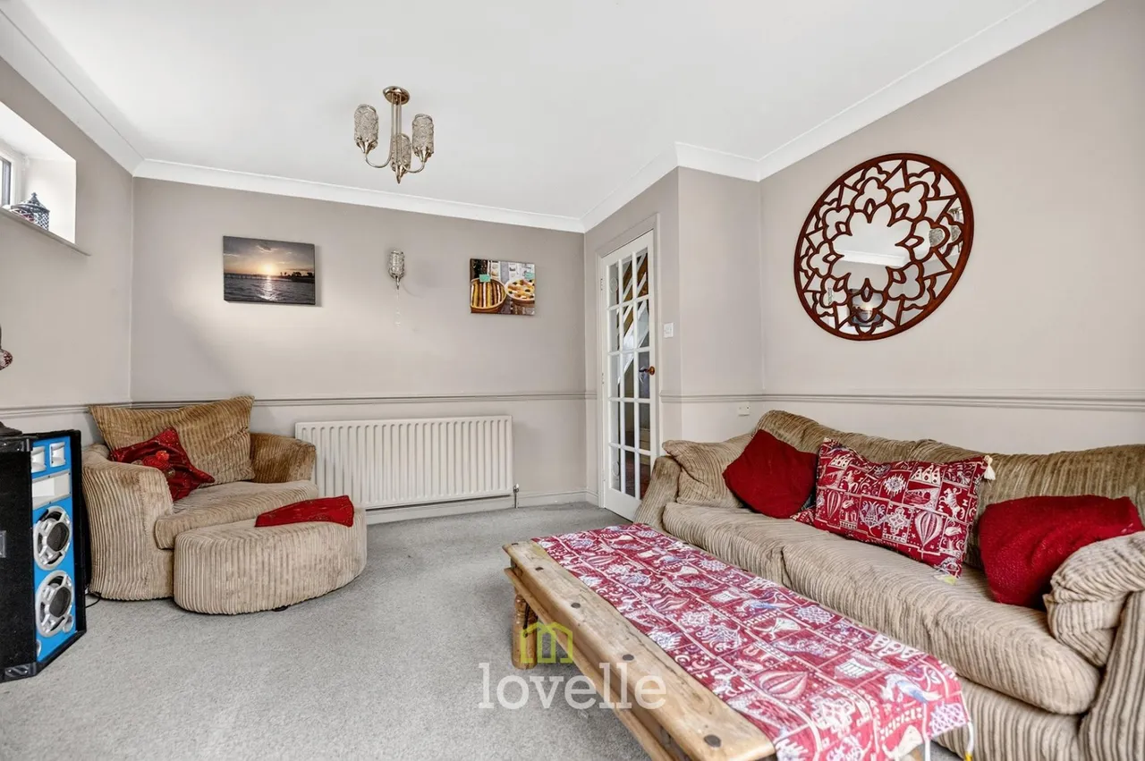 Carmen Crescent, Holton-Le-Clay, DN36, photo 13