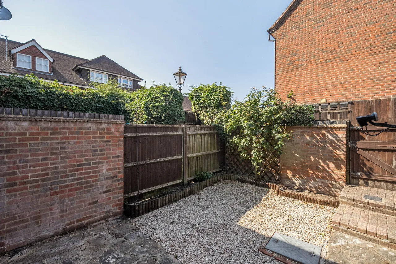 St. Georges Mews Bear Lane, Farnham, GU9, photo 8