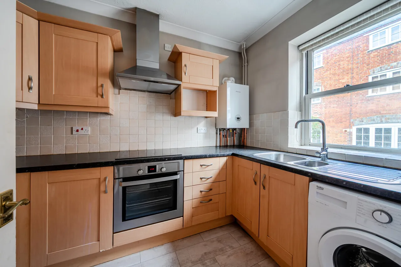 St. Georges Mews Bear Lane, Farnham, GU9, photo 4