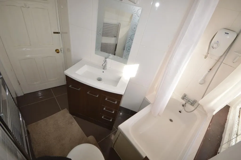 Wellington Road North, Stockport, SK4, photo 7