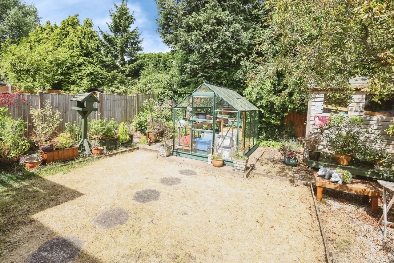 Warley Croft, Oldbury, B68, photo 18