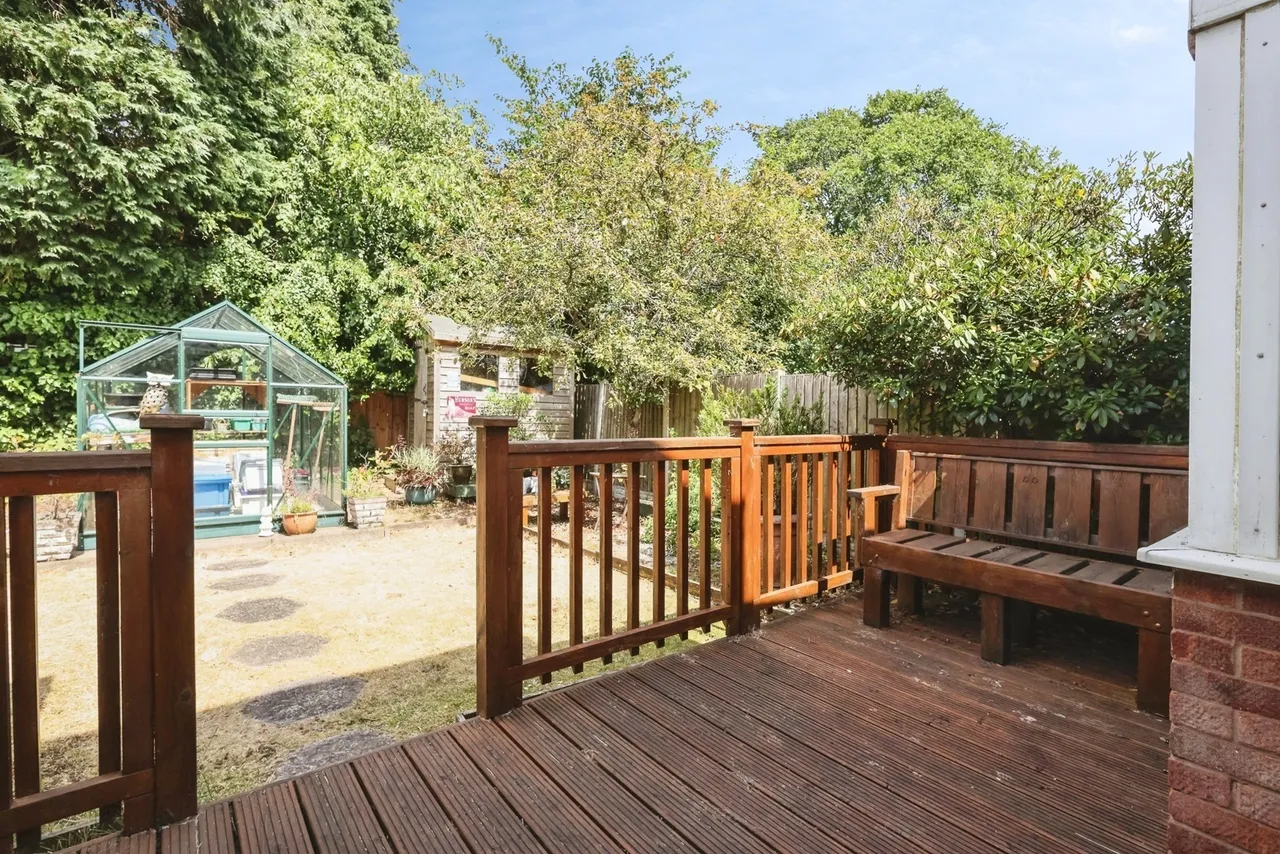 Warley Croft, Oldbury, B68, photo 17