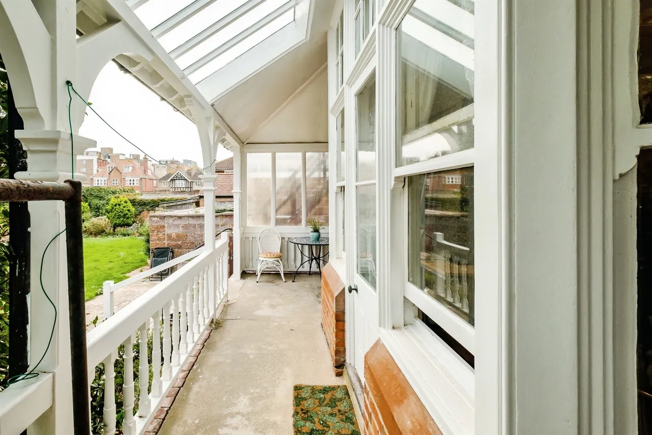 Bath Road, Worthing, BN11, photo 14
