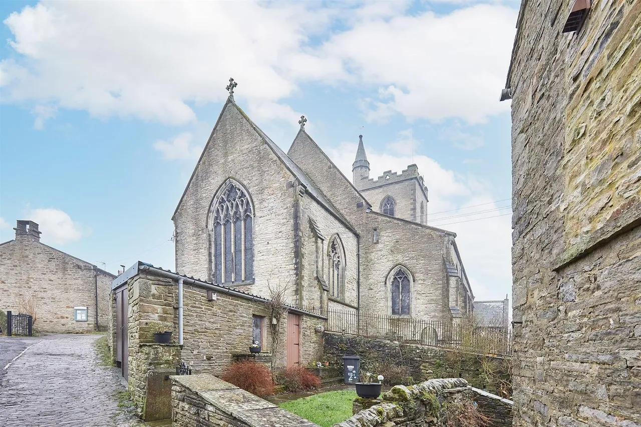 The Hill, Hawes, DL8 3QP, photo 23