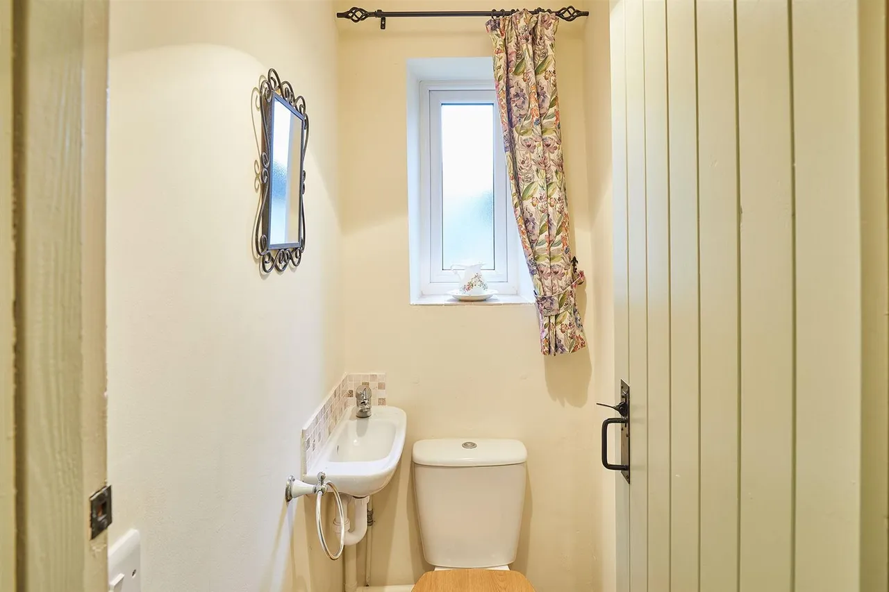 The Hill, Hawes, DL8 3QP, photo 12