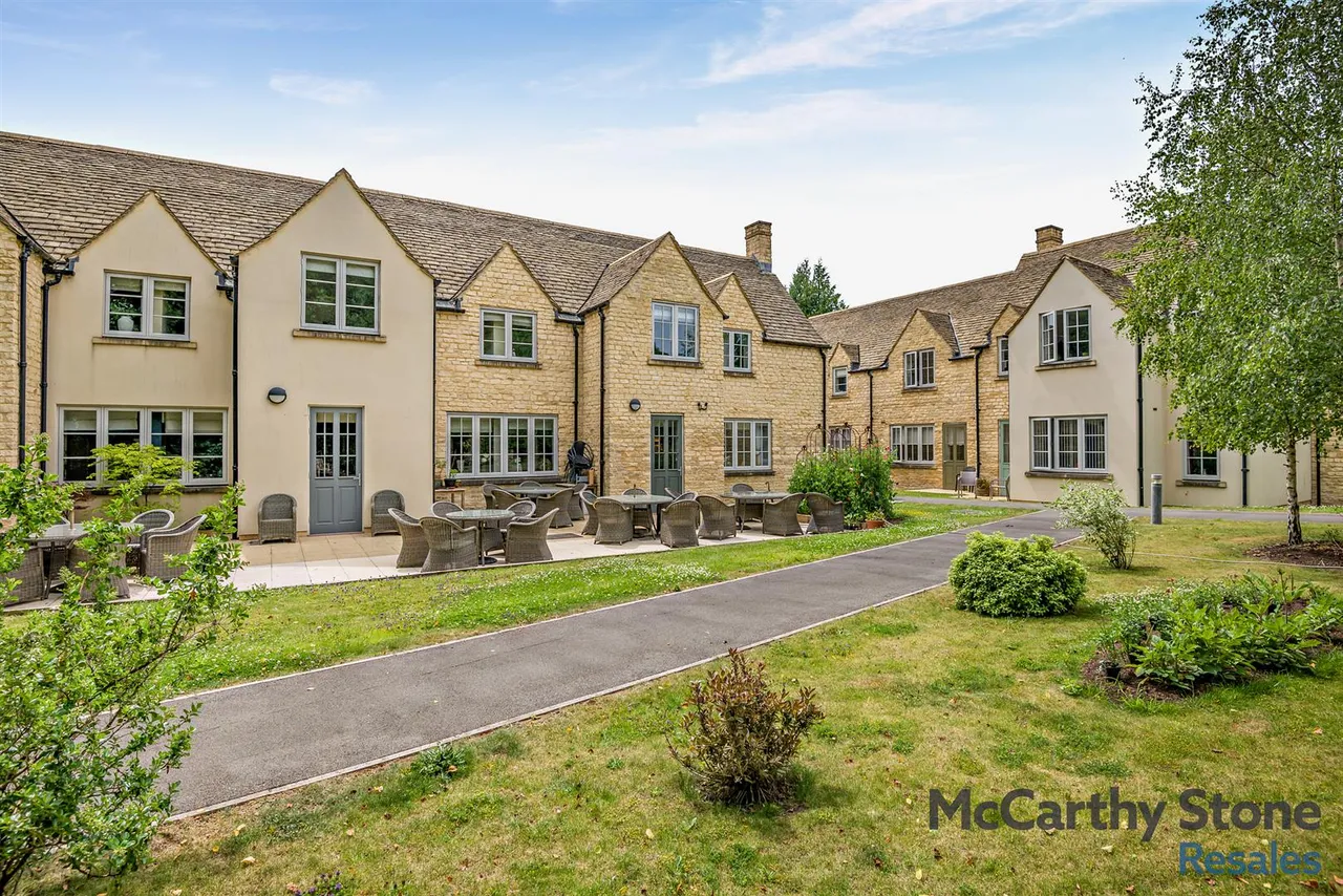 Fosseway, Stow on the Wold, GL54, photo 2