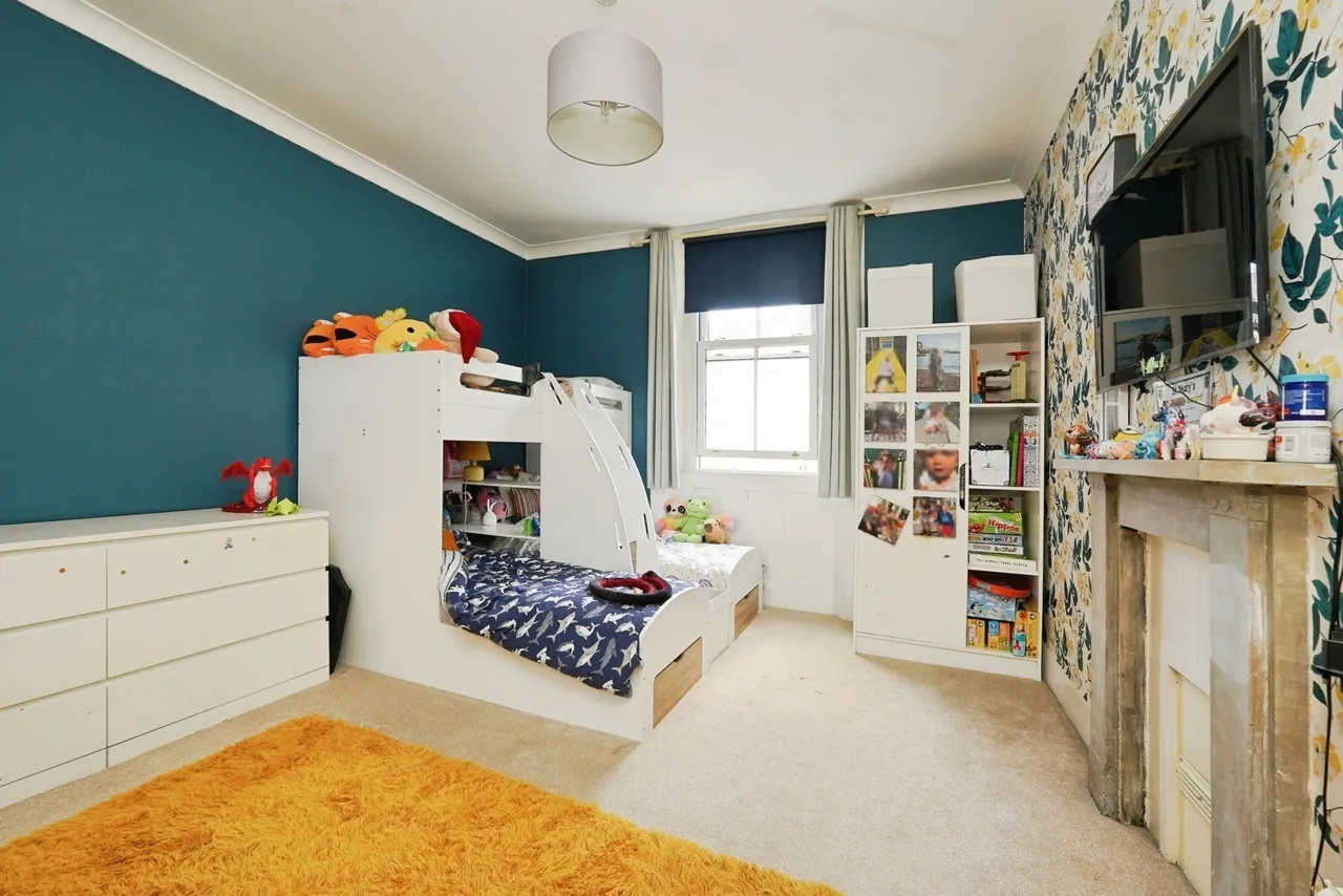 Effingham Crescent, Dover, Kent, CT17, photo 10