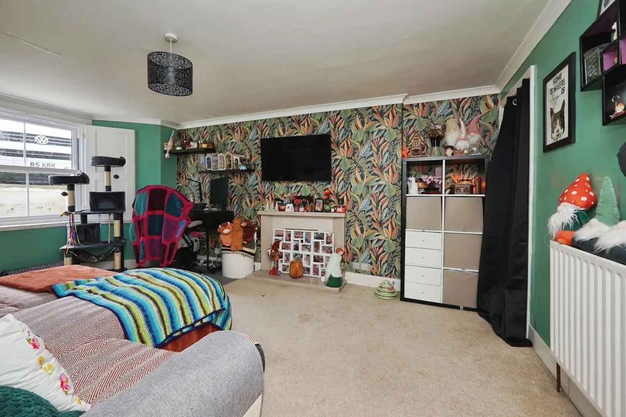 Effingham Crescent, Dover, Kent, CT17, photo 16
