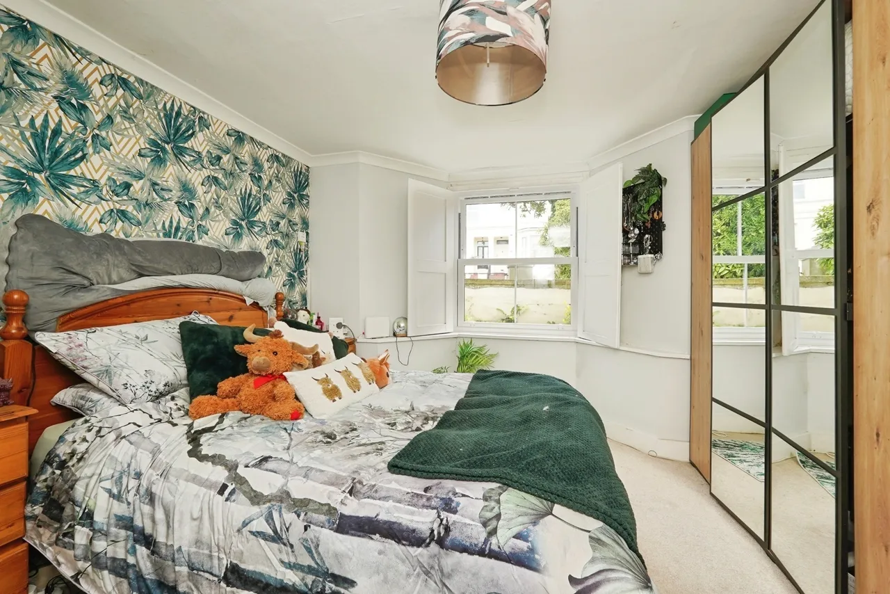 Effingham Crescent, Dover, Kent, CT17, photo 11