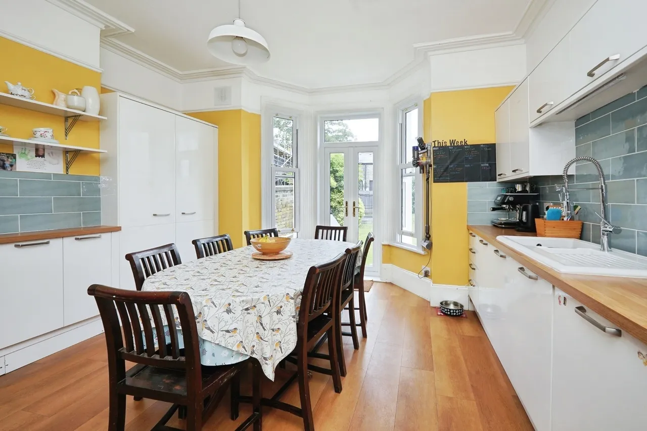 Effingham Crescent, Dover, Kent, CT17, photo 6