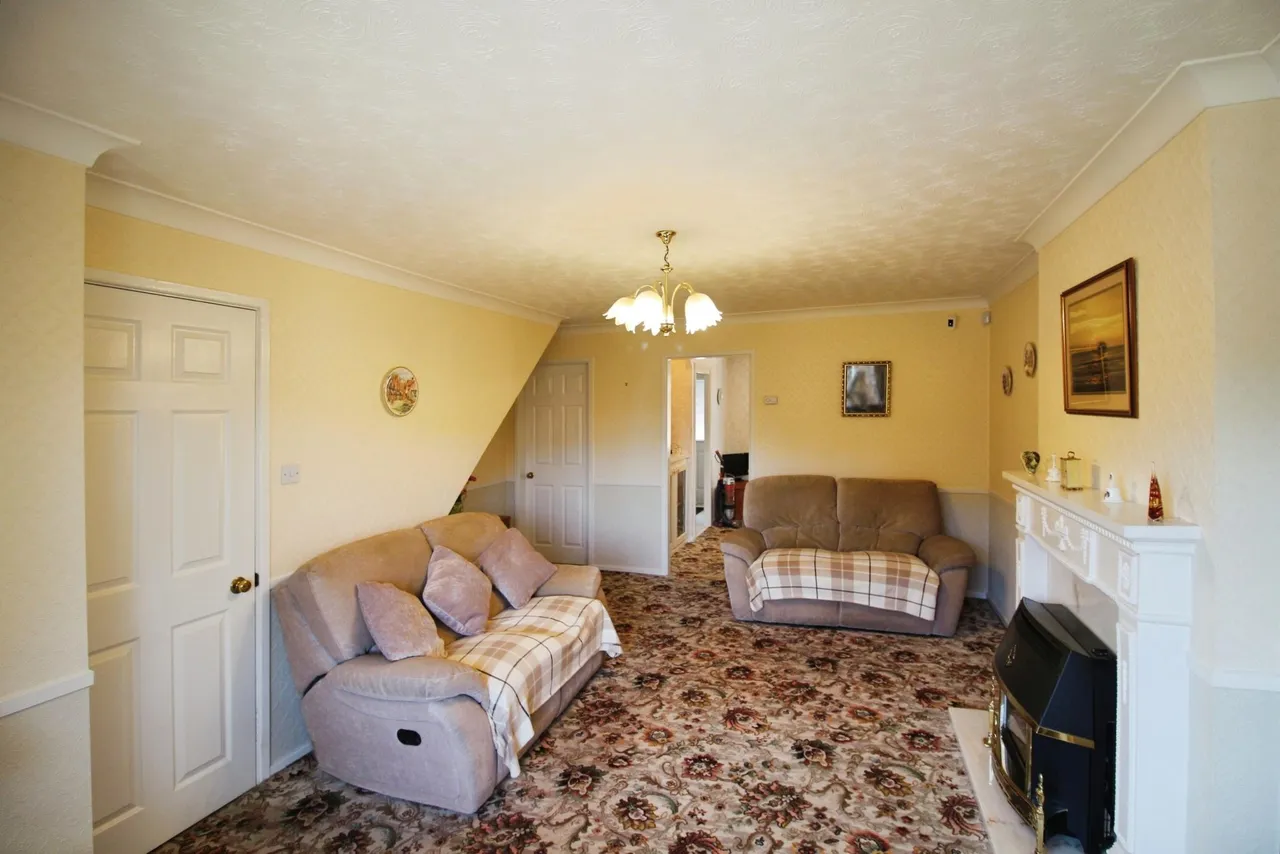 Meadow Vale, Outwood, WF1, photo 4