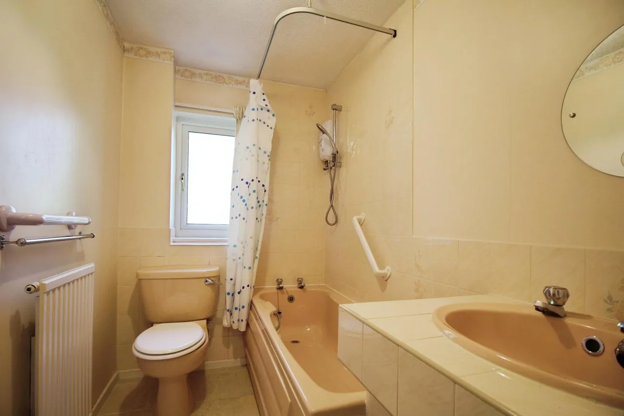 Meadow Vale, Outwood, WF1, photo 13