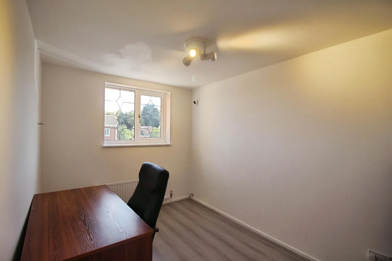 Meadow Vale, Outwood, WF1, photo 14