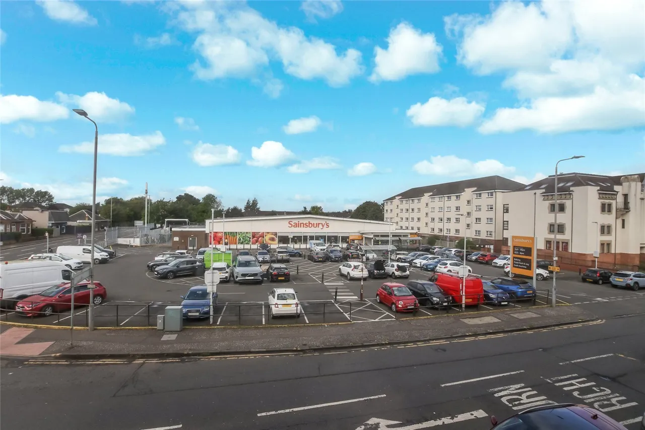 Clarkston Road, Muirend, G44, photo 5