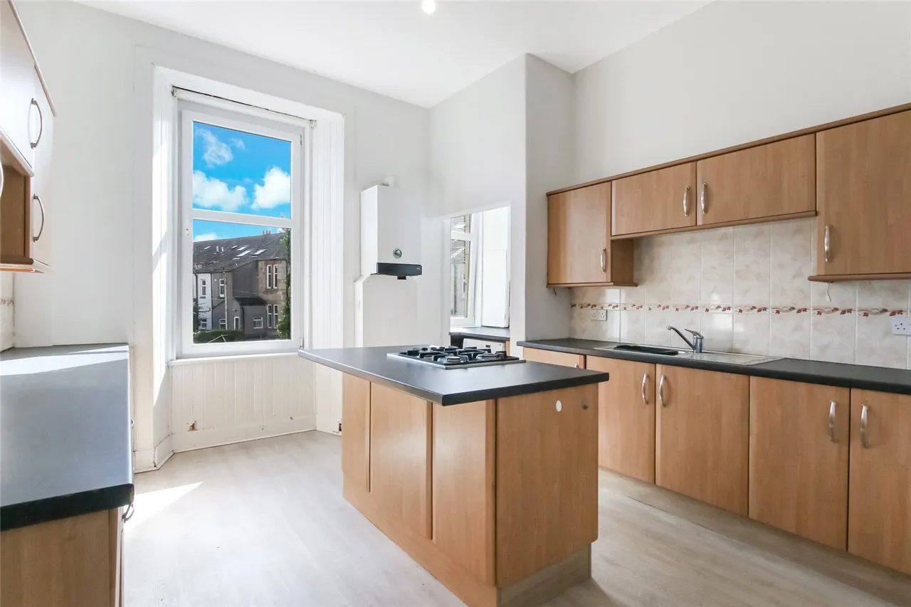 Clarkston Road, Muirend, G44, photo 9