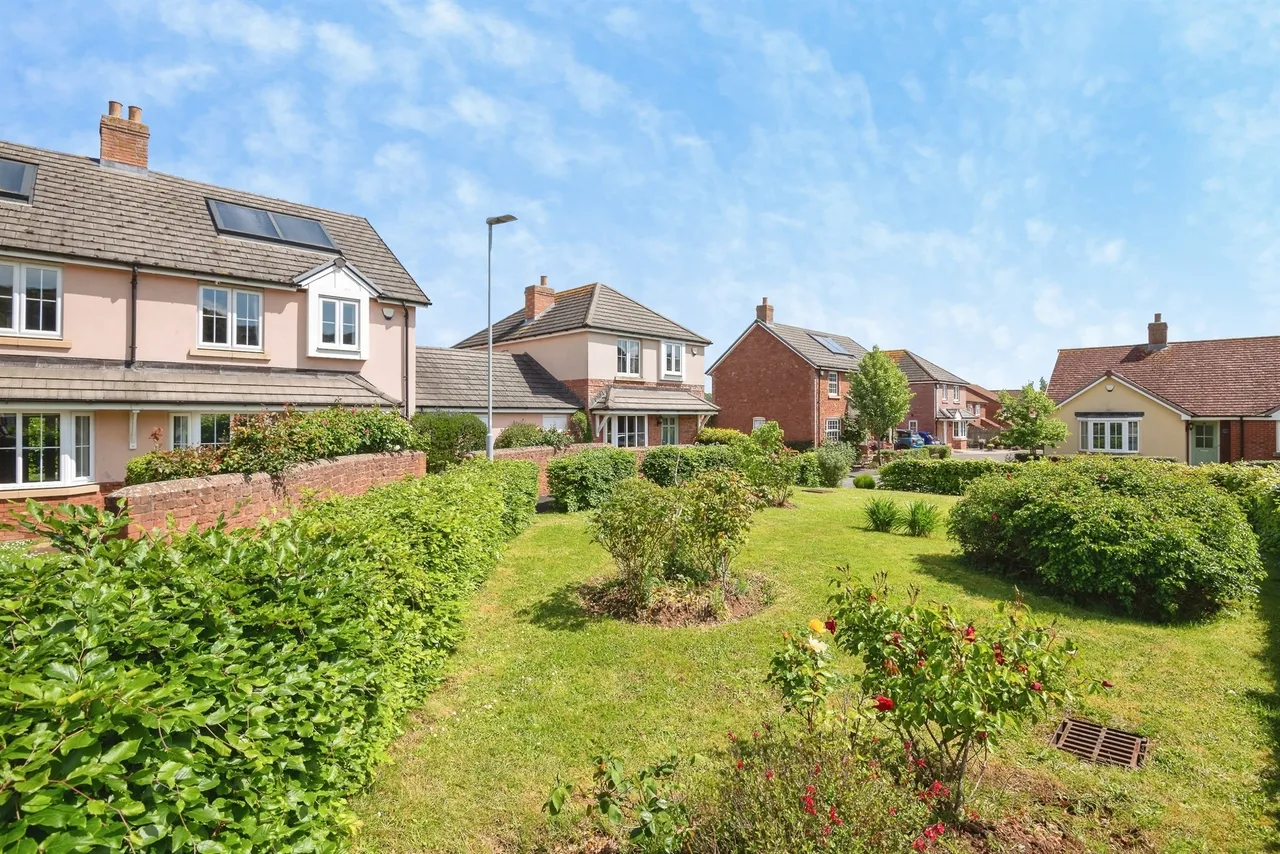 College Close, Minehead, TA24, photo 16