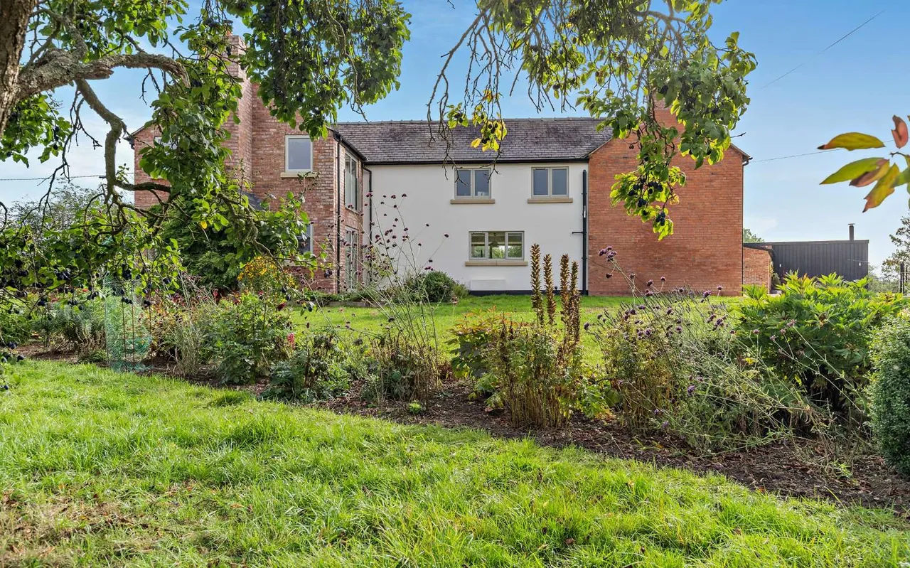 Bryn-Y-Cochin, Ellesmere, SY12, photo 63