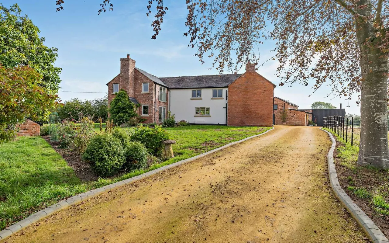Bryn-Y-Cochin, Ellesmere, SY12, photo 55