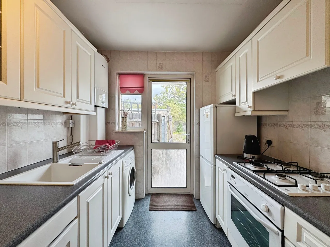 Kenilworth Road, Edgware, HA8, photo 7